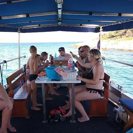 Botel Seesunfun *